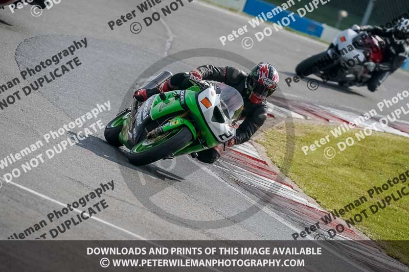 donington no limits trackday;donington park photographs;donington trackday photographs;no limits trackdays;peter wileman photography;trackday digital images;trackday photos